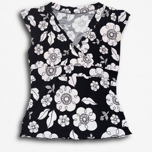 Size Large Y2K INC International Concepts Floral V-Neck Babydoll Style Top